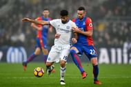 LONDON, ENGLAND - DECEMBER 17:  Diego Costa of Chelsea (L) is held by Jordon Mutch of Crystal Palace (R) during the Premier League match between Crystal Palace and Chelsea at Selhurst Park on December 17, 2016 in London, England.  (Photo by Dan Mullan/Getty Images)